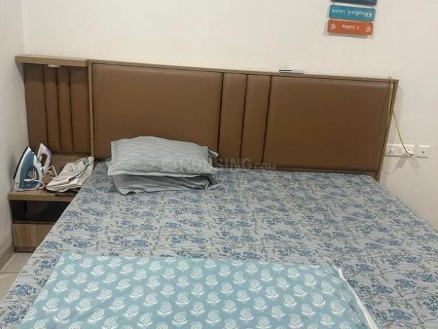 2 BHK Apartment in Shela for rent Ahmedabad. The reference number is 19589424