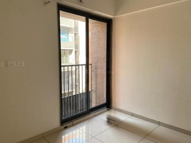 2 BHK Apartment in Shela for rent Ahmedabad. The reference number is 20159938