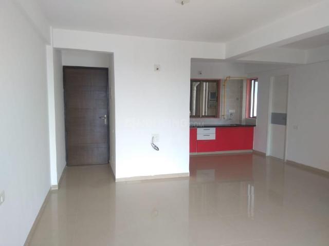 2 BHK Apartment in Shela for rent Ahmedabad. The reference number is 20180431