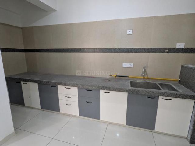 2 BHK Apartment in Shela for rent Ahmedabad. The reference number is 20597063