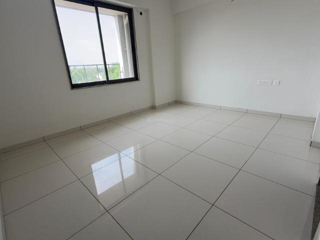 2 BHK Apartment in Shela for rent Ahmedabad. The reference number is 20843616