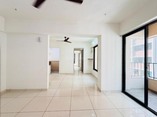 2 BHK Apartment in Shela for rent Ahmedabad. The reference number is 20856745