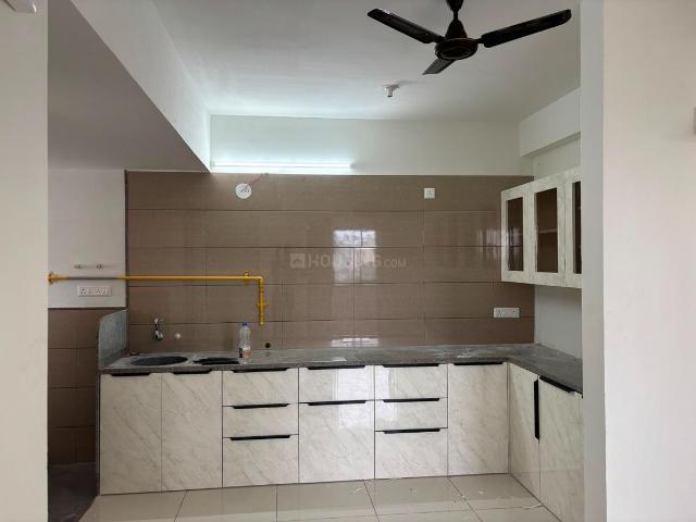 2 BHK Apartment in Shela for rent Ahmedabad. The reference number is 20857395