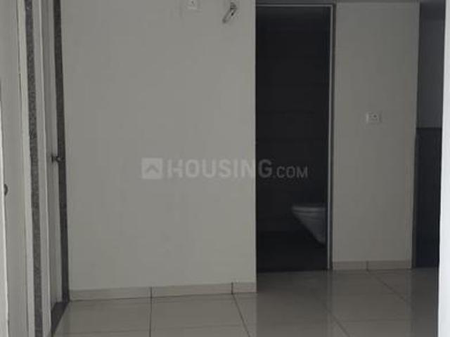 2 BHK Apartment in Shela for rent Ahmedabad. The reference number is 20908608