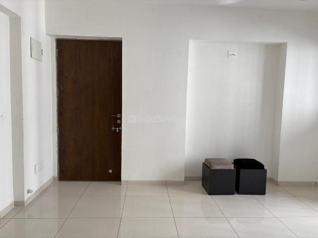 2 BHK Apartment in Shela for rent Ahmedabad. The reference number is 21072462