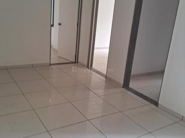 2 BHK Apartment in Shela for rent Ahmedabad. The reference number is 21083064