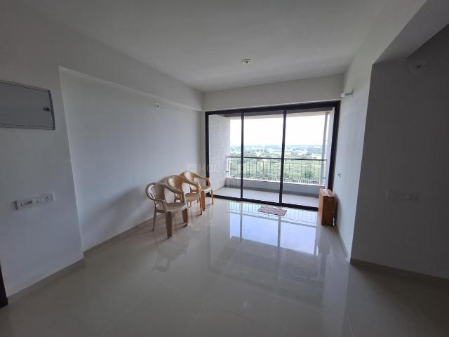 2 BHK Apartment in Shela for rent Ahmedabad. The reference number is 21105146