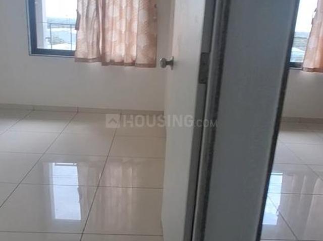 2 BHK Apartment in Shela for rent Ahmedabad. The reference number is 21121807