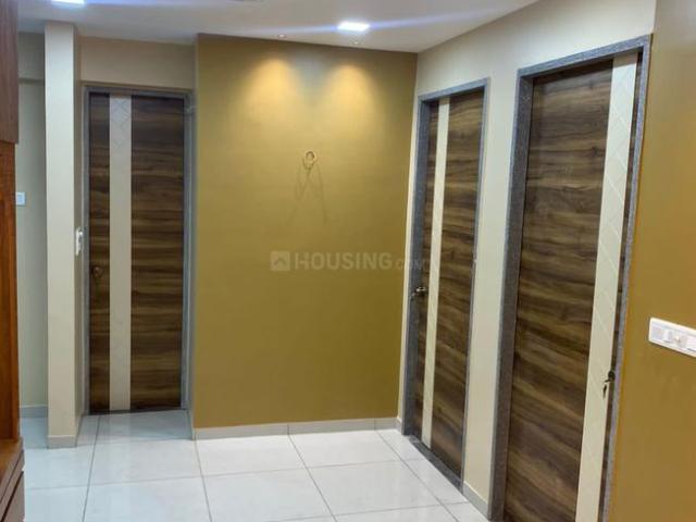 2 BHK Apartment in Shela for rent Ahmedabad. The reference number is 21170853