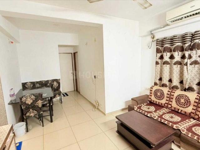 2 BHK Apartment in Shela for rent Ahmedabad. The reference number is 21180264