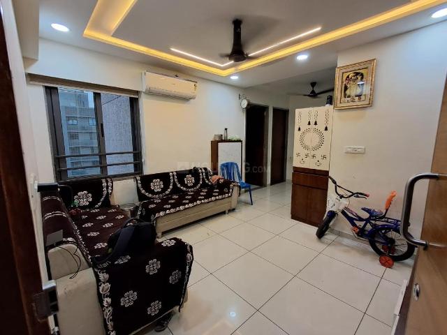 2 BHK Apartment in Shela for rent Ahmedabad. The reference number is 21286963