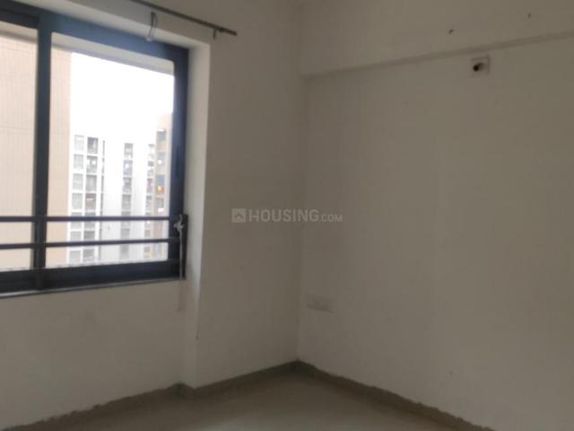 2 BHK Apartment in Shela for resale Ahmedabad. The reference number is 21131716