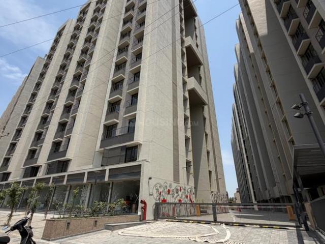 2 BHK Apartment in Shela for resale Ahmedabad. The reference number is 21371566