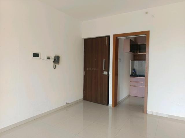 2 BHK Apartment in Shewalewadi for rent Pune. The reference number is 20845886