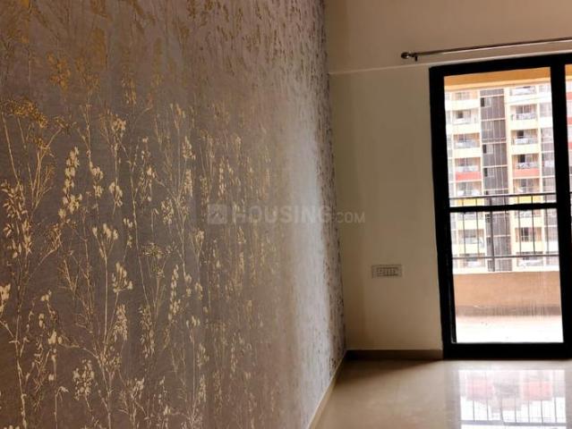 2 BHK Apartment in Shewalewadi for rent Pune. The reference number is 21039314