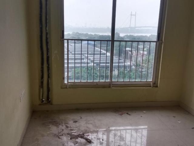 2 BHK Apartment in Shibpur for resale Howrah. The reference number is 21289444
