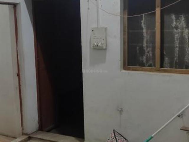 2 BHK Apartment in Shivaji Nagar for rent Jhansi. The reference number is 8307170