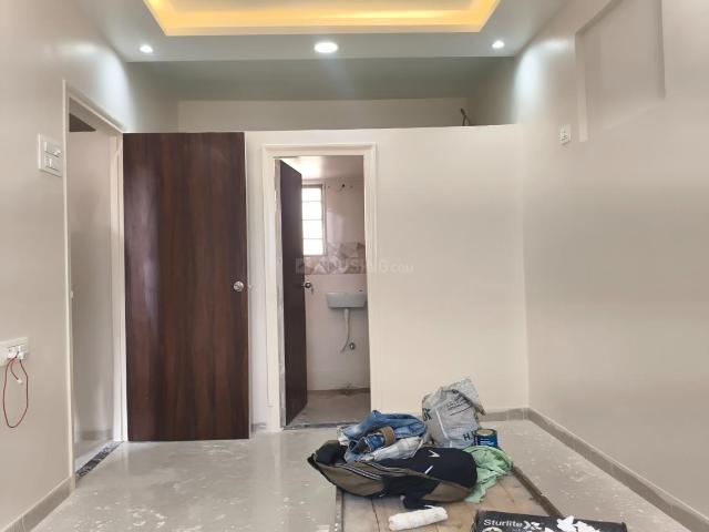 2 BHK Apartment in Shivaji Nagar for rent Mumbai. The reference number is 18834911