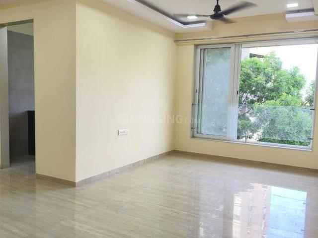 2 BHK Apartment in Shivaji Nagar for rent Mumbai. The reference number is 19957983