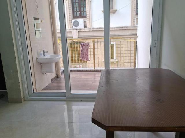 2 BHK Apartment in Shivaji Nagar for rent Nagpur. The reference number is 19007093