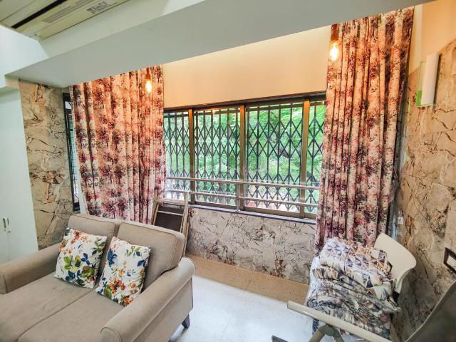 2 BHK Apartment in Shivaji Park for rent Mumbai. The reference number is 21020971