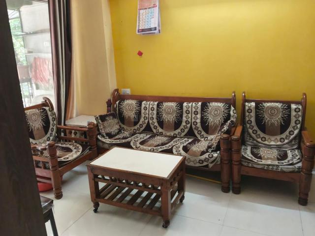 2 BHK Apartment in Shramik Nagar for rent Nashik. The reference number is 20471659