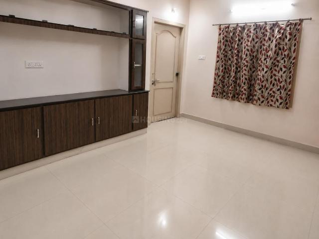 2 BHK Apartment in Siddartha Nagar for rent Kakinada. The reference number is 20634399