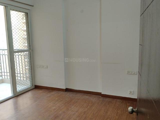 2 BHK Apartment in Siddharth Vihar for rent Ghaziabad. The reference number is 16453165