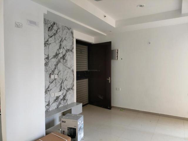 2 BHK Apartment in Siddharth Vihar for rent Ghaziabad. The reference number is 19030289