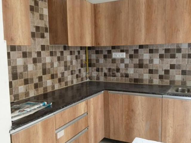 2 BHK Apartment in Siddharth Vihar for rent Ghaziabad. The reference number is 19190662
