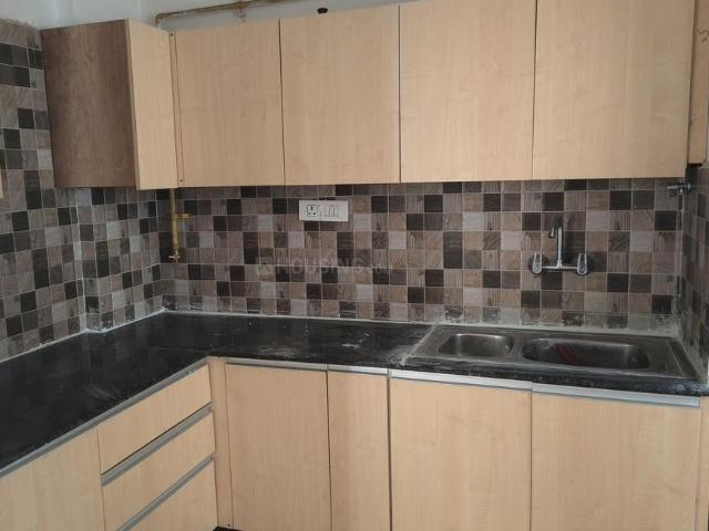 2 BHK Apartment in Siddharth Vihar for rent Ghaziabad. The reference number is 19104915
