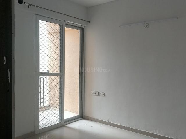 2 BHK Apartment in Siddharth Vihar for rent Ghaziabad. The reference number is 19112393