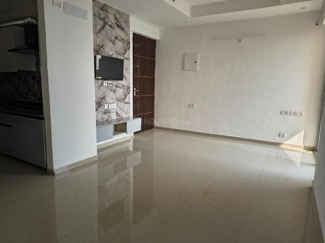 2 BHK Apartment in Siddharth Vihar for rent Ghaziabad. The reference number is 19529248