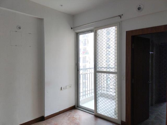 2 BHK Apartment in Siddharth Vihar for rent Ghaziabad. The reference number is 19771231