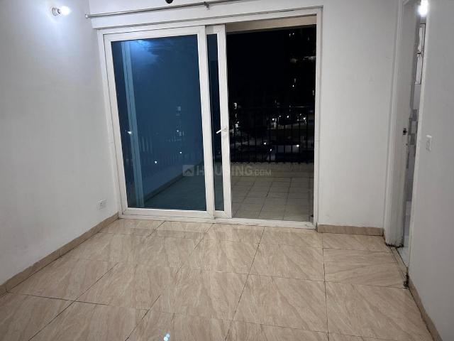 2 BHK Apartment in Siddharth Vihar for rent Ghaziabad. The reference number is 20044864