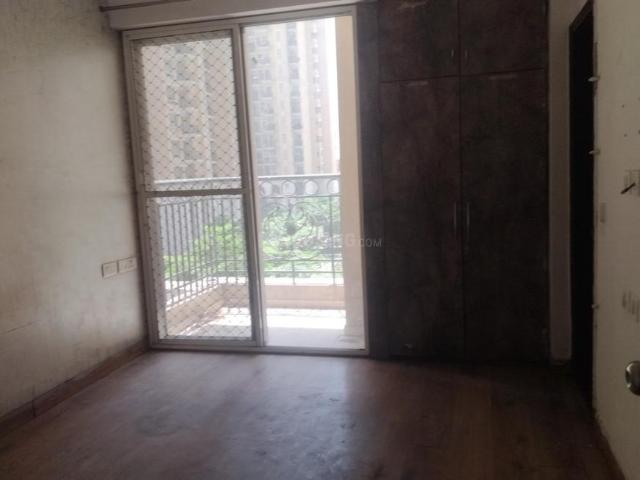 2 BHK Apartment in Siddharth Vihar for rent Ghaziabad. The reference number is 20011247