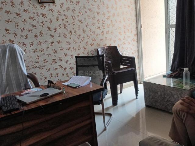 2 BHK Apartment in Siddharth Vihar for rent Ghaziabad. The reference number is 20455119
