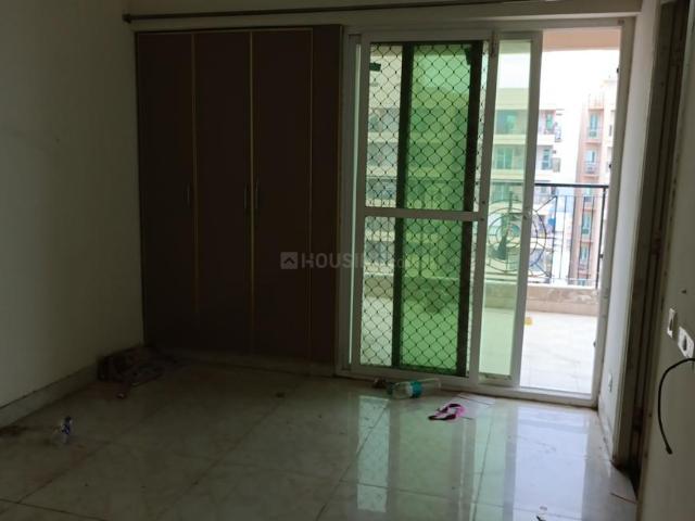2 BHK Apartment in Siddharth Vihar for rent Ghaziabad. The reference number is 20482362