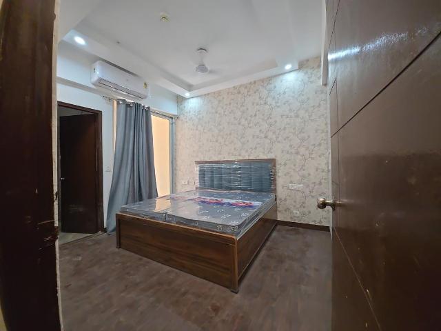 2 BHK Apartment in Siddharth Vihar for rent Ghaziabad. The reference number is 20490599