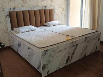 2 BHK Apartment in Siddharth Vihar for rent Ghaziabad. The reference number is 20418380