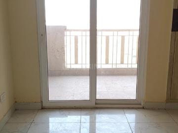 2 BHK Apartment in Siddharth Vihar for rent Ghaziabad. The reference number is 20517073