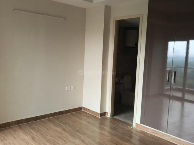 2 BHK Apartment in Siddharth Vihar for rent Ghaziabad. The reference number is 20782662