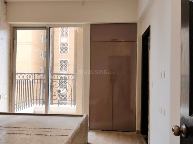 2 BHK Apartment in Siddharth Vihar for rent Ghaziabad. The reference number is 20844668