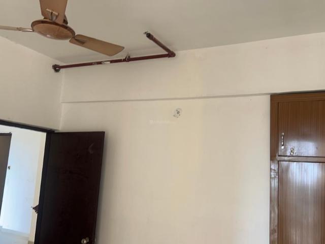 2 BHK Apartment in Siddharth Vihar for rent Ghaziabad. The reference number is 20962052