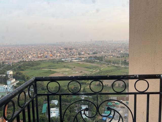 2 BHK Apartment in Siddharth Vihar for rent Ghaziabad. The reference number is 20966647
