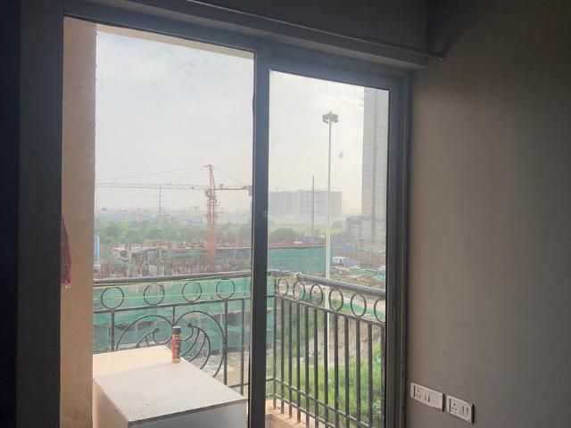2 BHK Apartment in Siddharth Vihar for rent Ghaziabad. The reference number is 20972165
