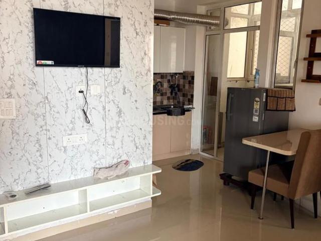 2 BHK Apartment in Siddharth Vihar for rent Ghaziabad. The reference number is 20979016