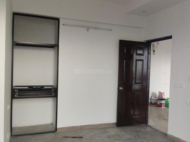 2 BHK Apartment in Siddharth Vihar for rent Ghaziabad. The reference number is 21091725