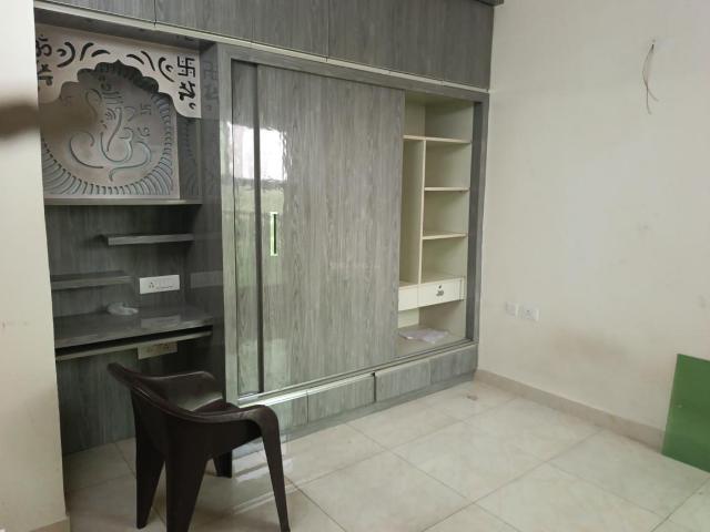 2 BHK Apartment in Siddharth Vihar for rent Ghaziabad. The reference number is 21023508