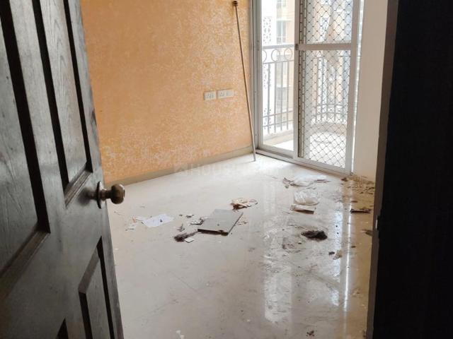 2 BHK Apartment in Siddharth Vihar for rent Ghaziabad. The reference number is 21272202